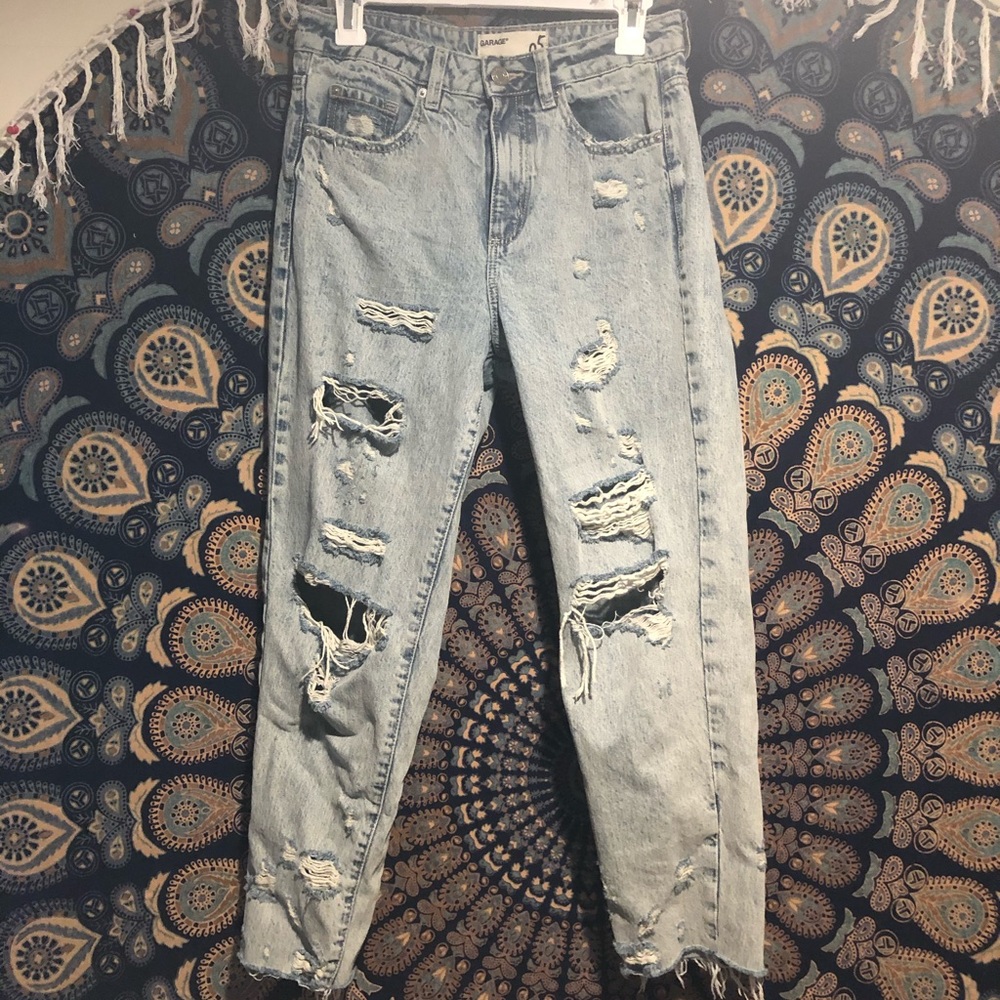 Destroyed High Waisted Boyfriend Jeans
